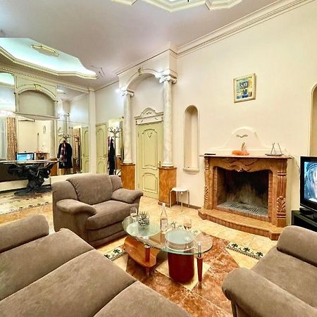 Apartamento Great One Bed Right Near Opera House Kiev Exterior foto