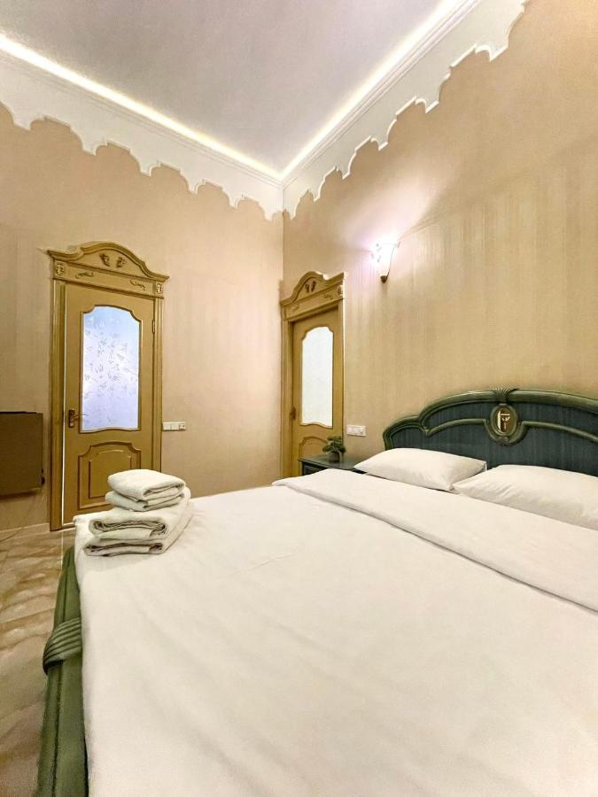 Apartamento Great One Bed Right Near Opera House Kiev Exterior foto