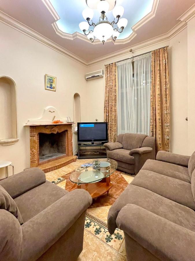 Apartamento Great One Bed Right Near Opera House Kiev Exterior foto